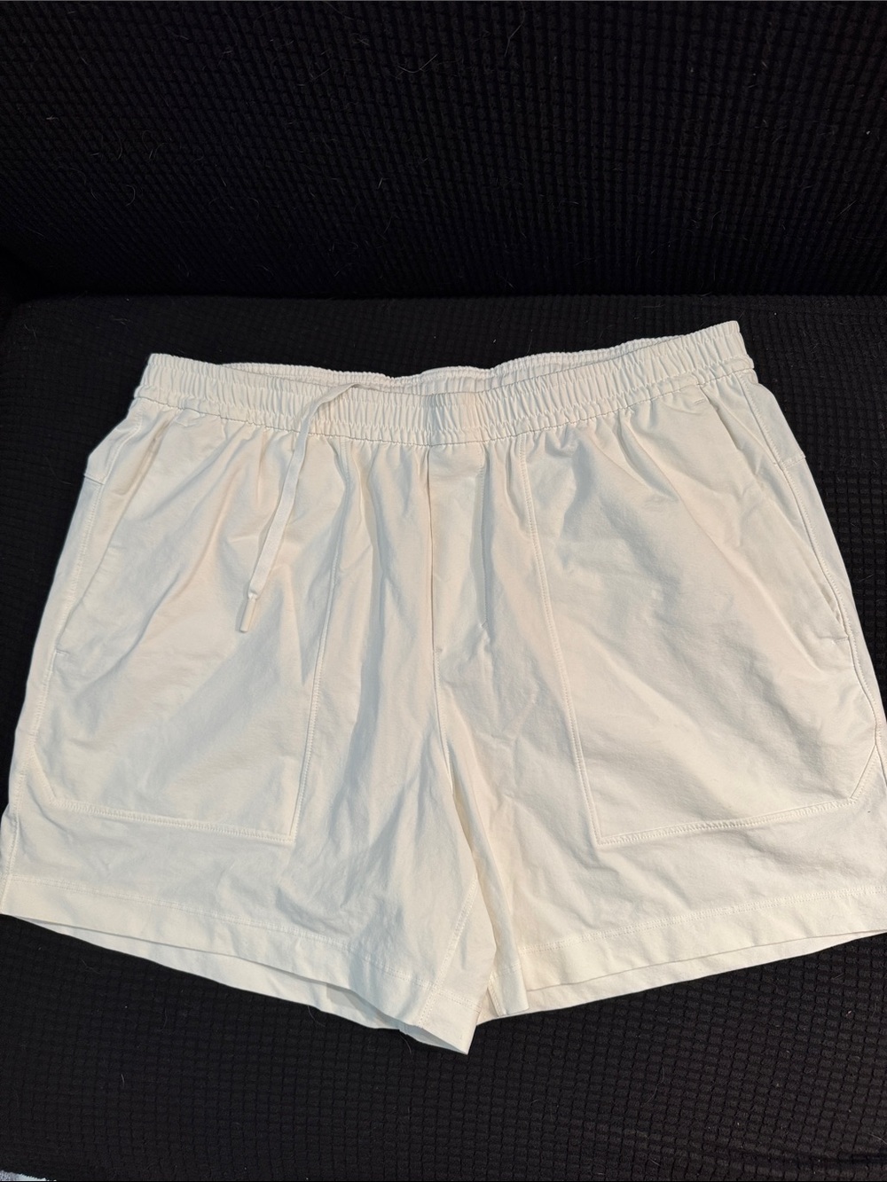 Lululemon White Athletic Drawstring Shorts 4.5” inseam size 12